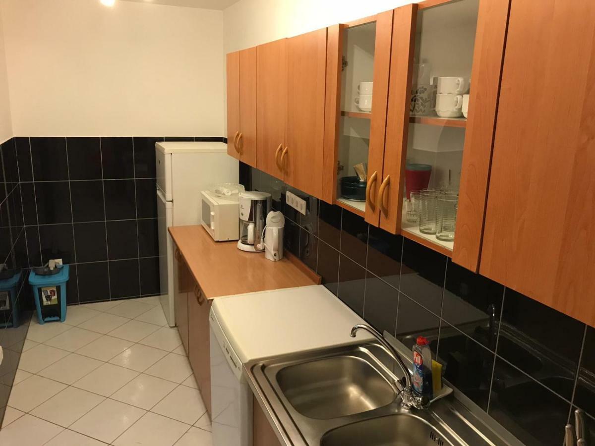 Ceki Apartament *